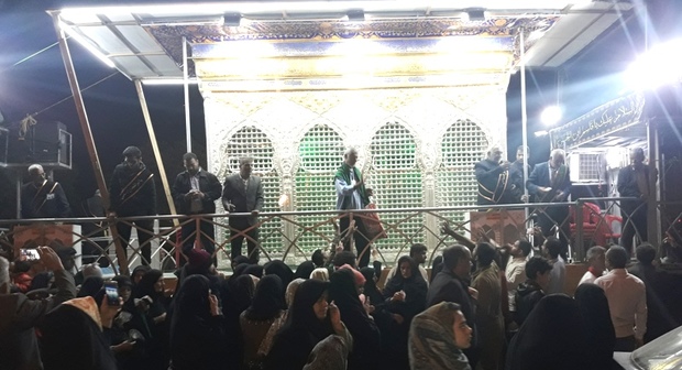 مردم گناوه از ضریح خیمه گاه امام حسین و قاسم استقبال کردند