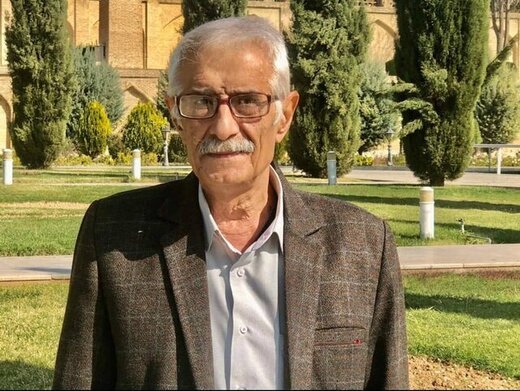 پیکر پروفسور اکبر نحوی در دانشگاه شیراز تشییع شد
