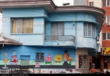 نگاه‌های سیاسی مانع از ثبت خانه ابتهاج شد
