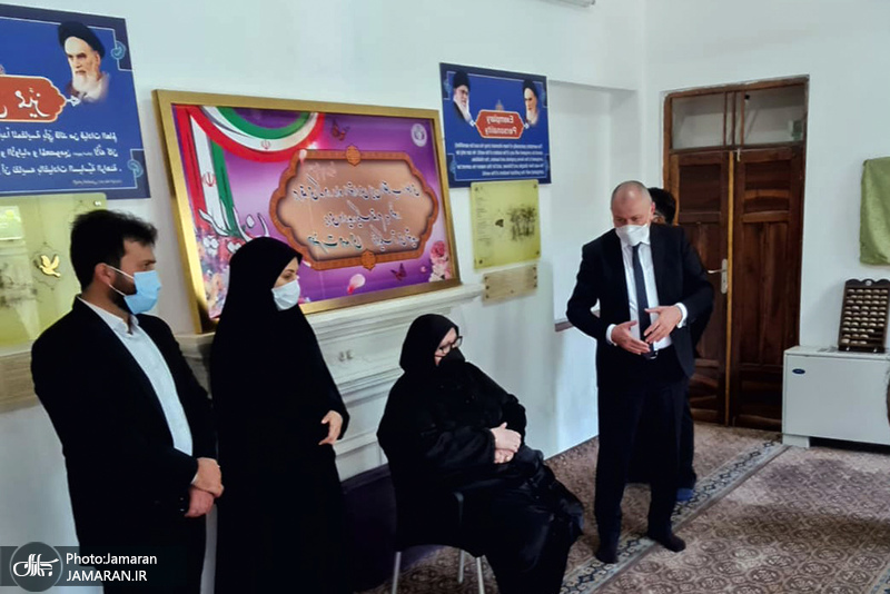 حضور وزير خارجه بوسنى در منزل حضرت امام خمينى(س) قم/ دانشگاه ادیان و مذاهب
