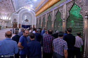 تجدید میثاق مدیرعامل و جمعی از کارکنان شرکت آبادگران نصر کوثر با آرمان های حضرت امام خمینی (س)