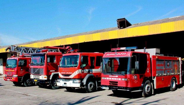 ماموران ایستگاه 53 آتش نشانی در مصلای امام (ره) تهران مستقر شدند