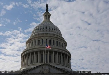 کنگره آمریکا ادامه حملات به ایران را تایید کرد/ سنای آمریکا تلاش برای الزام ترامپ به توقف حملات علیه ایران بدون تأیید کنگره را مسدود کرد/ نتیجه رأی‌گیری: ۴۸ رأی موافق در برابر ۵۲ رأی مخالف