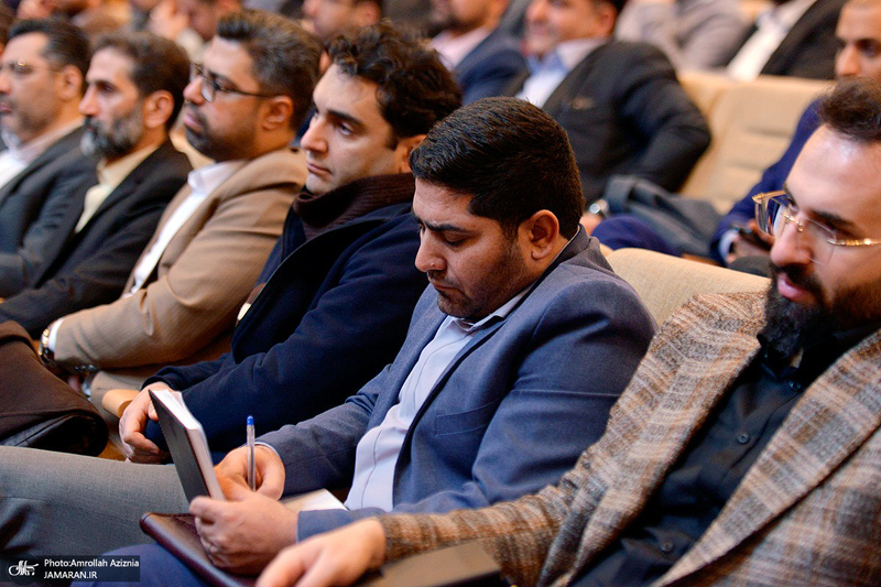 نشست صمیمی یاران وفادار امام خمینی (س)