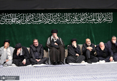 آخرین شب مراسم عزاداری حضرت اباعبدالله الحسین(ع) در حسینیه امام خمینی(ره)