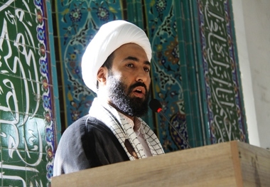 دشمنان با وحدت و همدلی ملت ایران زمین گیر می شوند