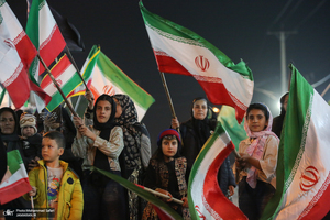 اجتماع عشایر فسا در حمایت از رزمندگان جبهه ی مقابله با دشمن آمریکایی - صهیونی