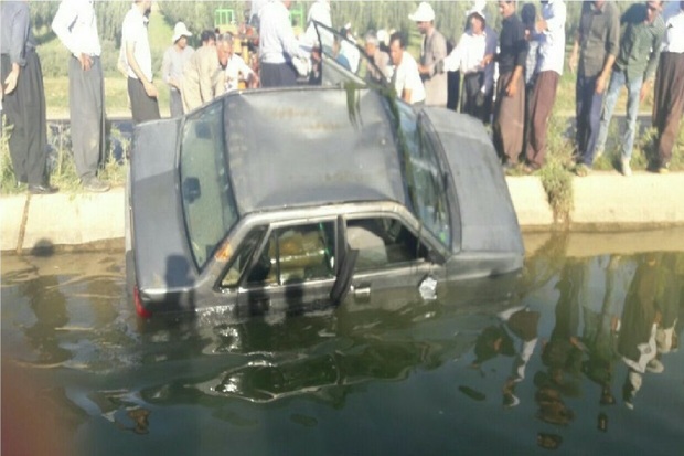 سقوط خودرو در کانال آب موجب غرق شدن راننده مهابادی شد