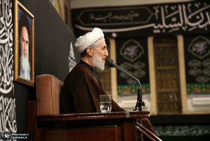 اولین شب مراسم عزاداری حضرت اباعبدالله الحسین(ع) در حسینیه امام خمینی(ره)