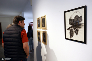 نمایشگاه نقاشی «هنرمند در جنگ»