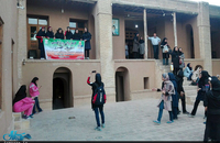 بازدید ورزشکاران دختر از بیت و زادگاه امام