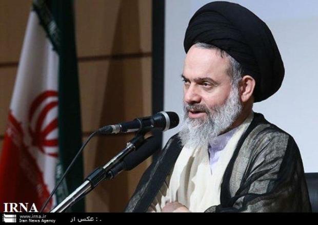 پیروان مکتب حسینی هراسی از زورگویی های آمریکا ندارند