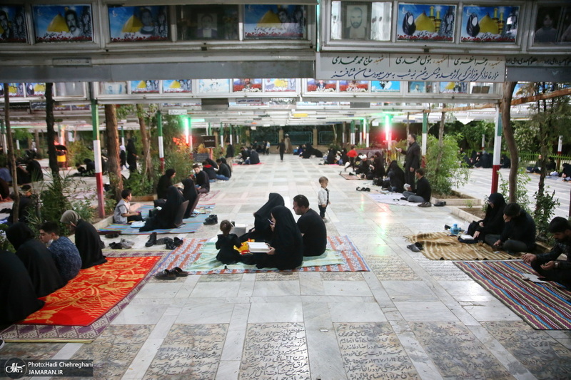 مراسم احیای شب بیست و سوم ماه رمضان در گلزار شهدای قم