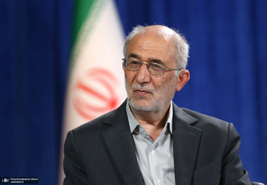 حسین علایی: امام وقتی دیدند جنگ به نفع ایران نیست آن را تمام کردند/ نامه محسن رضایی بسیار مؤثر بود/ به آقامحسن گفتم کاش نامه را زودتر نوشته بودید