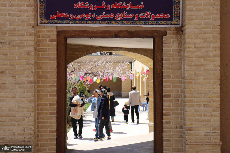 بازدید گردشگران نوروزی از بیت تاریخی حضرت امام در خمین