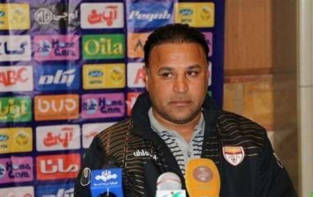 مربی فولاد خوزستان: با نبود 2 دروازه بان اصلی امیدواریم بازی خوبی برابر صبا ارائه دهیم