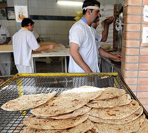 قیمت انواع نان طی ماه رمضان در زنجان افزایش نمی یابد