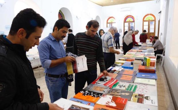 نمایشگاه کتاب در کاکی گشایش یافت
