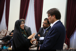 دیدار اعضای شورای اسلامی شهر تهران با سید حسن خمینی 