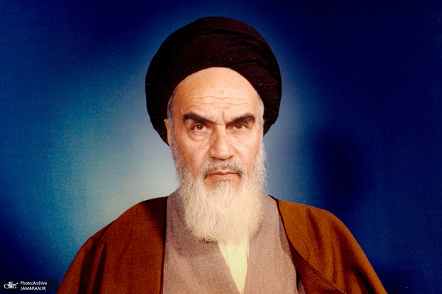 حذف نام امام خمینی ناممکن است؛ این نام را از شما بگیرند هیچ نیستید، هیچ!