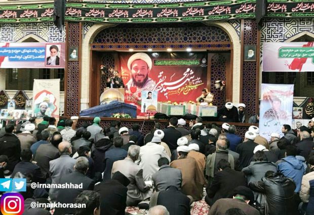 تشییع پیکرهای 2 شهید مدافع حرم در مشهد
