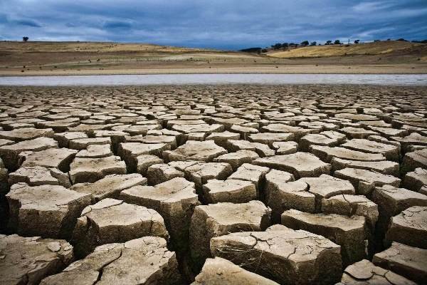 در واکنش به بحران آب: آغاز اکتشاف آب‌ژرف در دو استان