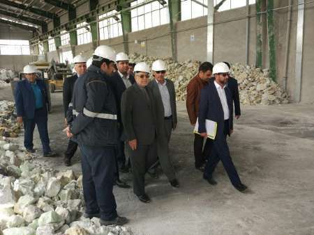 وزیر صنعت، معدن و تجارت از کارخانه اکسید منیزیم سربیشه بازدید کرد