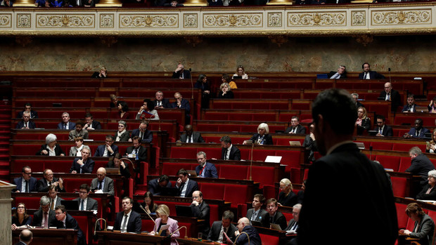 حمله کرونا به پارلمان فرانسه