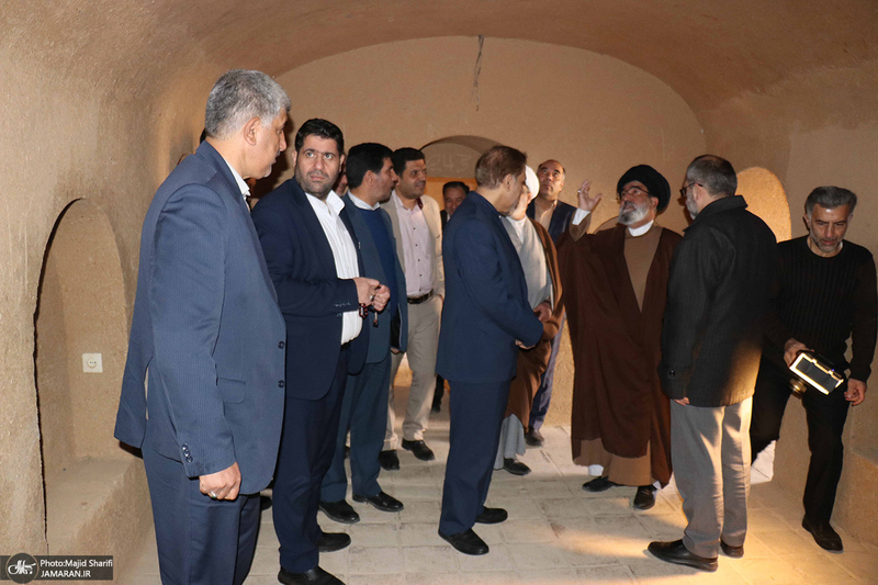 بازدید معاون قوه قضاییه از بیت و زادگاه امام در خمین‎