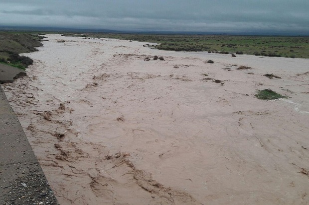 وضعیت رودخانه حاجی عرب در بویین زهرا تحت کنترل است