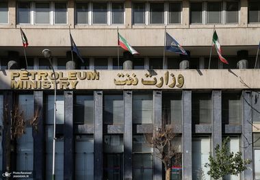 درخواست وزارت نفت از رسانه‌ها: از انتشار اخبار تأییدنشده درباره تأسیسات نفتی خودداری کنید