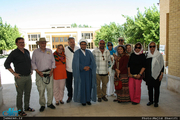 بازدید جمعی از گردشگران آلمانی از بیت و زادگاه حضرت امام در خمین