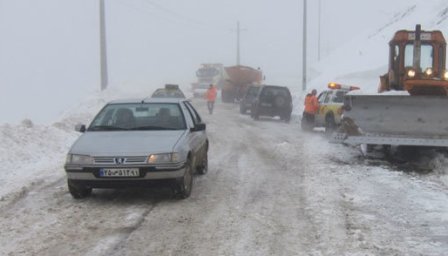 تردد خودروها در 2 مسیر کوهستانی زنجان بدون نیاز به زنجیرچرخ برقرار شد