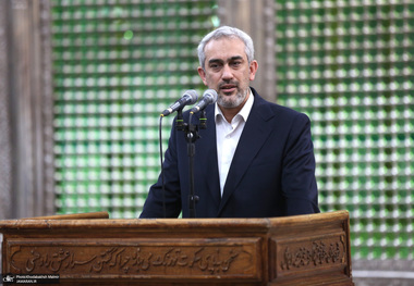 مدنی‌زاده، وزیر اقتصاد: امروز در سخت ترین شرایط جنگ اقتصادی به سر می‌بریم/ امیدواریم اقدامات و تلاش همکاران ما و مجموعه تیم اقتصادی دولت، کمک کند تا زندگی اقتصادی مردم بهبود پیدا کند