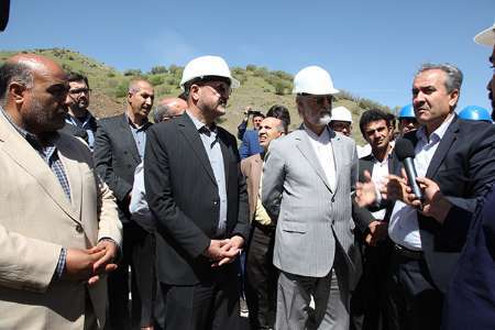 توسعه راه های کردستان در دستور کار ویژه سازمان برنامه و بودجه کشور قرار دارد
