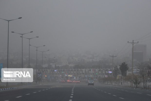 پدیده گرد و غبار آذربایجان‌غربی را ترک کرد