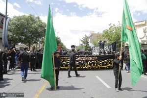دسته عزاداری روز شهادت امام جعفر صادق (ع) با حضور آیت الله العظمی وحید خراسانی