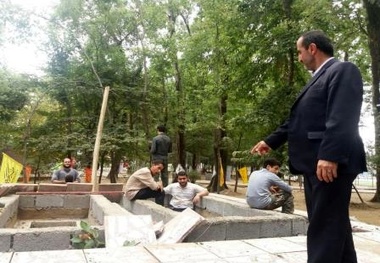 بازدید سرپرست شهرداری رشت  از روند آماده سازی گلزار شهدای گمنام در بوستان ملت