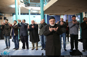 بازدید جمعی از شیعیان کشور هلند و آلمان از بیت امام خمینی در جماران