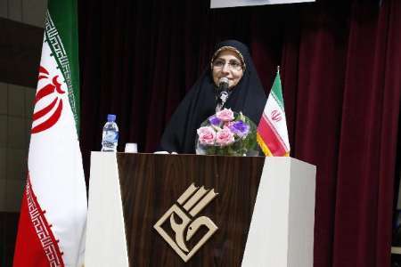همسرشهید هسته ای: خرید محصولات ایرانی حمایت از صنعت داخلی است