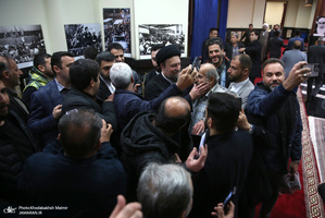 دیدار  رئیس و جمعی از اعضای اتاق اصناف تهران‌ با سید حسن خمینی