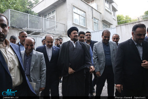 دیدار وزیر ورزش و جوانان و جمعی از ورزشکاران با سید حسن خمینی 