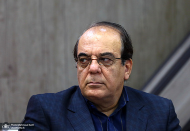 سیاست های انحصاری صدا و سیما مضر است/ صدا و سیما فرکانسی به وزارت ارتباطات نمی دهد چون بقایش مبتنی بر رقابت رسانه ای نیست