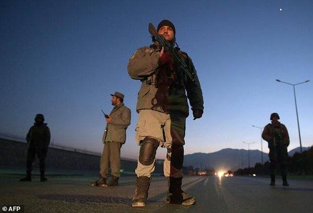 عکس/ حمله راکتی به منطقه دیپلماتیک کابل