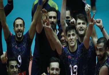 پایکوبی سیرجانی‌ها در جشنی که برگزار نشد
