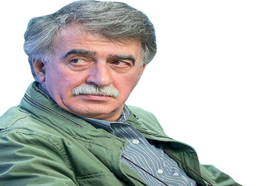 حرف های همایون اسعدیان درباره دعوا بر سر اکران ۱۰ فیلم کمدی
