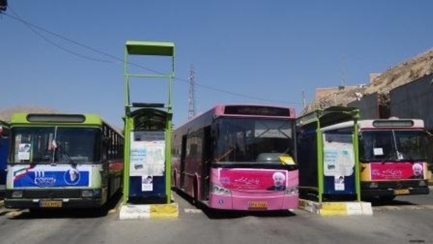 14 اتوبوس شهروندان سنندجی را به ورزشگاه 22 گولان منتقل می کند