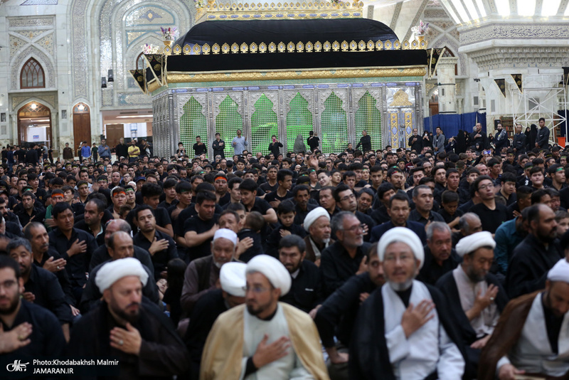 مراسم شب عاشورا در حرم مطهر امام خمینی (س)