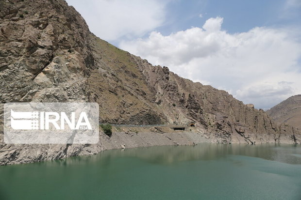 کردستان بیشتر از استان‌های همجوار به آب سد آزاد نیاز دارد