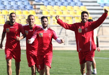 کامیابی‌نیا: این عادلانه نیست که همه مشاغل کار کنند و فقط فوتبال تعطیل شود
